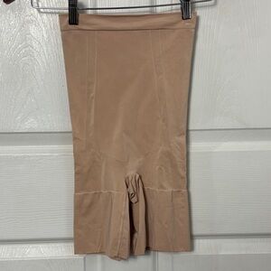 SPANX High waist mid thigh shaping shorts size XS open gusset